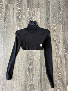 HERA COLLECTION Ribbed Turtleneck Crop Top in Black Large Like New